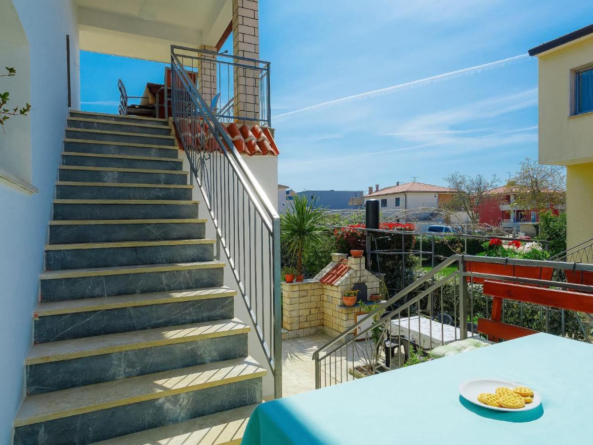 Nika-12 By Interhome * Umag